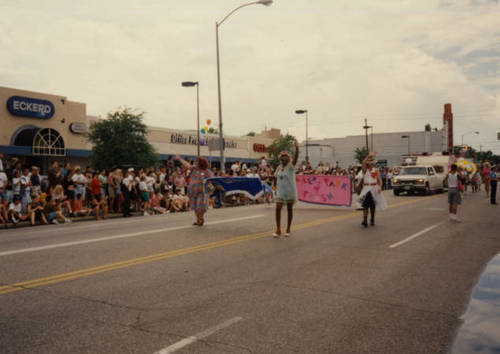 Download the full-sized image of Houston Gay Pride parade